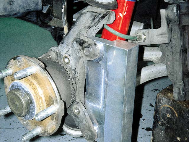 SCC brake duct